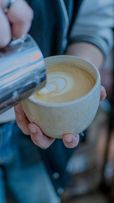 Café de especialidad y postres